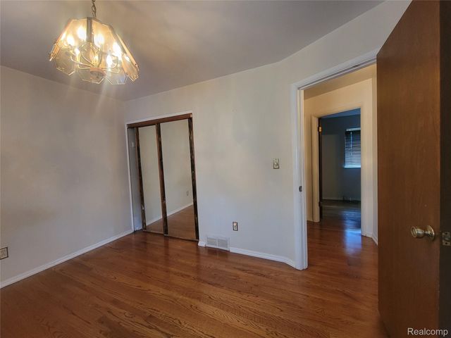 31770 Pembroke Street, Livonia, MI 48152