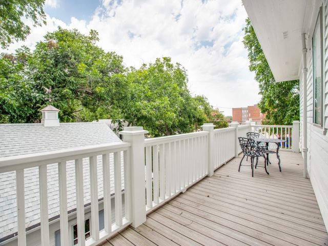 302 Featherston Street, Cleburne, TX 76033