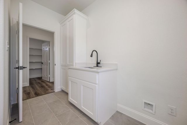 2378 County Road 1112, Farmersville, TX 75442