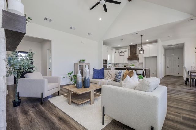 2378 County Road 1112, Farmersville, TX 75442