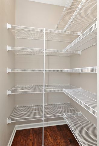 320 S 86th Street, West Des Moines, IA 50266