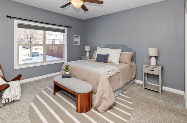 320 S 86th Street, West Des Moines, IA 50266