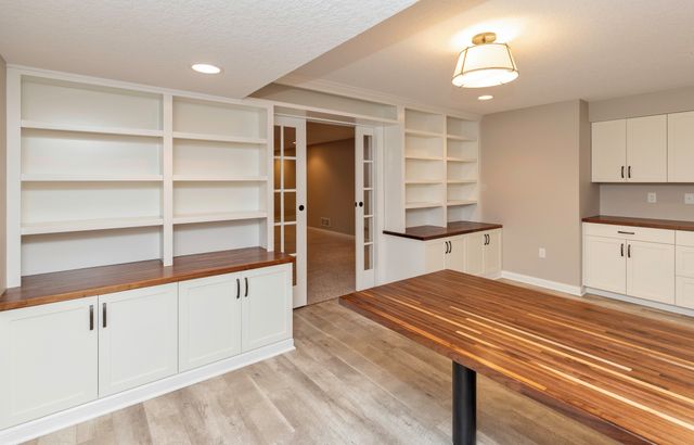 320 S 86th Street, West Des Moines, IA 50266