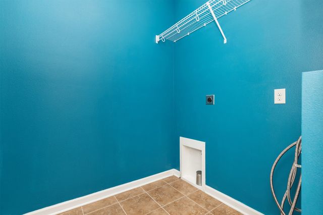 320 S 86th Street, West Des Moines, IA 50266