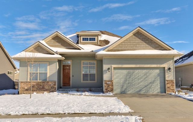 320 S 86th Street, West Des Moines, IA 50266