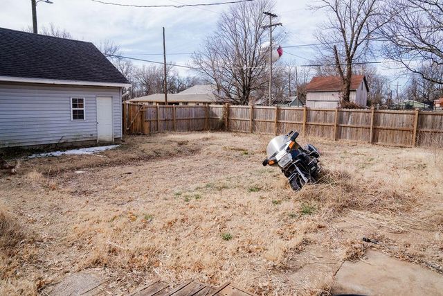 1630 Morgan Avenue, Parsons, KS 67357