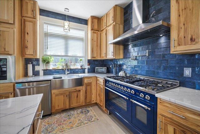5710 E Greenbluff Rd, Colbert, WA 99005