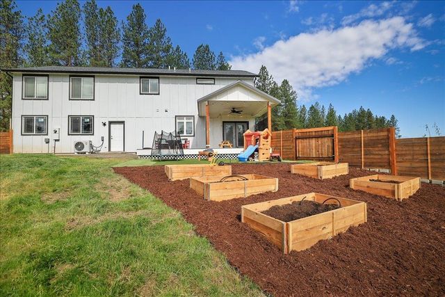 5710 E Greenbluff Rd, Colbert, WA 99005