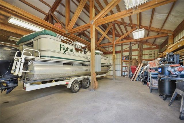 5710 E Greenbluff Rd, Colbert, WA 99005