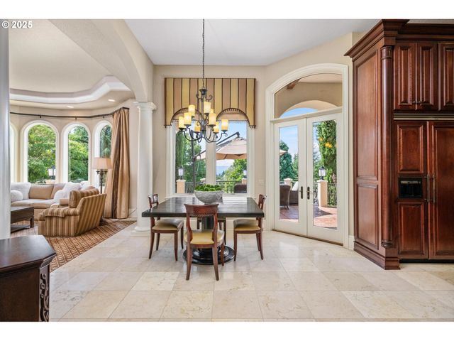 9523 Sw STONECREEK Dr, Beaverton, OR 97007