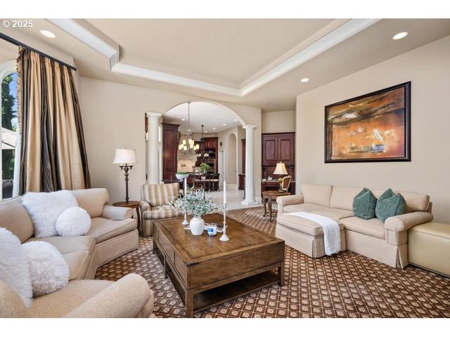 9523 Sw STONECREEK Dr, Beaverton, OR 97007