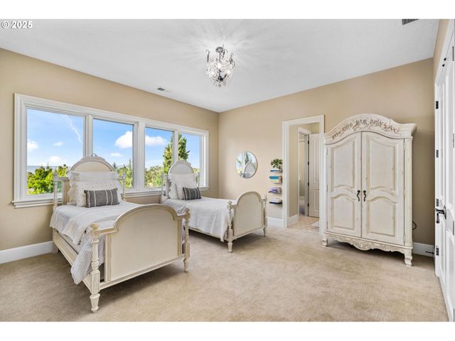 9523 Sw STONECREEK Dr, Beaverton, OR 97007