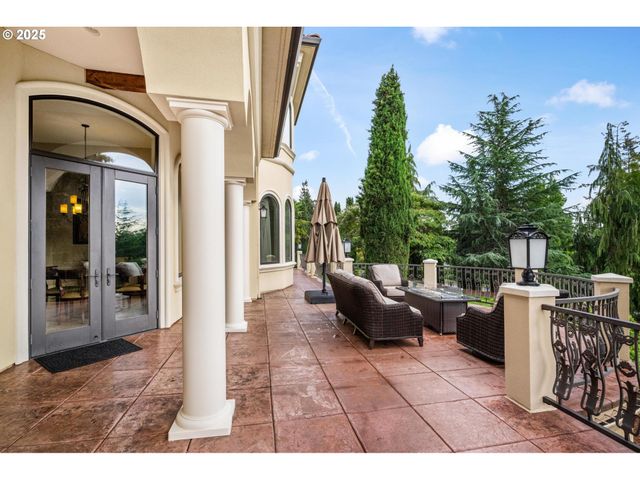 9523 Sw STONECREEK Dr, Beaverton, OR 97007