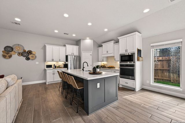 6549 Crockett Cove, Schertz, TX 78108