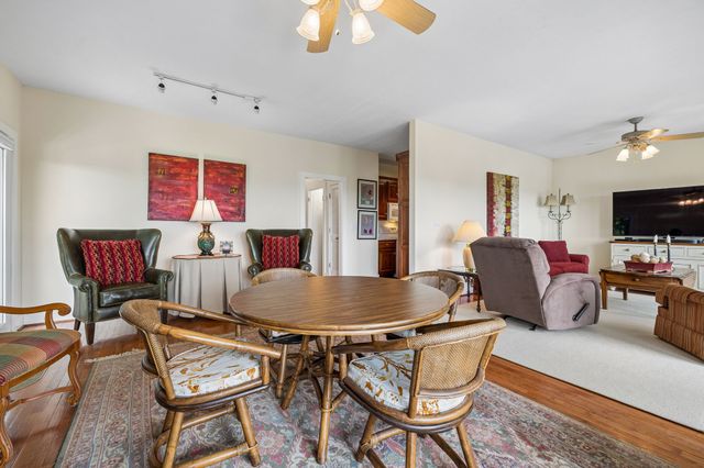 8 Matthews Mountain Ln, Carthage, TN 37030