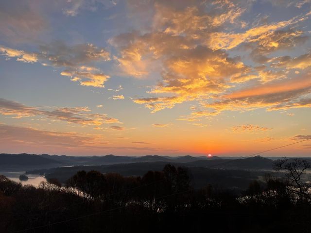 8 Matthews Mountain Ln, Carthage, TN 37030
