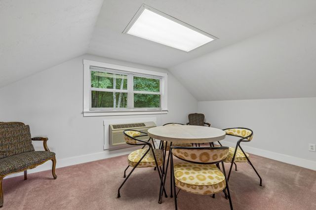 8 Matthews Mountain Ln, Carthage, TN 37030
