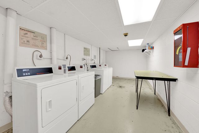 4112 W 98th Street 102, Oak Lawn, IL 60453