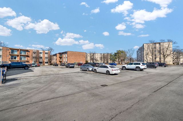 4112 W 98th Street 102, Oak Lawn, IL 60453