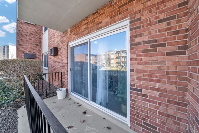 4112 W 98th Street 102, Oak Lawn, IL 60453