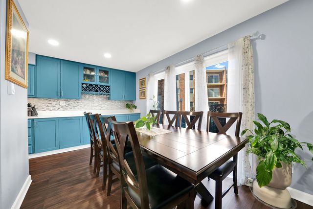 4112 W 98th Street 102, Oak Lawn, IL 60453