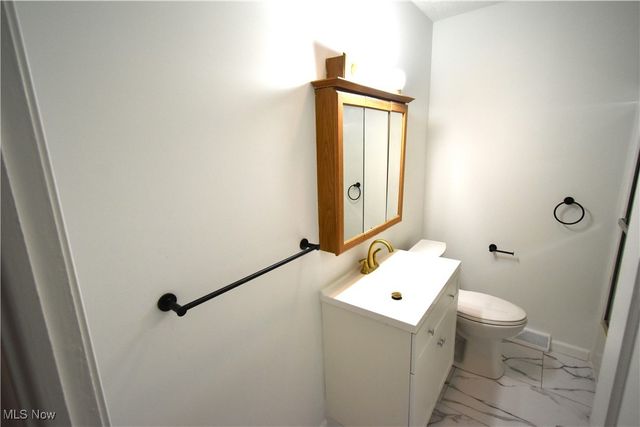 14508 Lakota Avenue, Cleveland, OH 44111