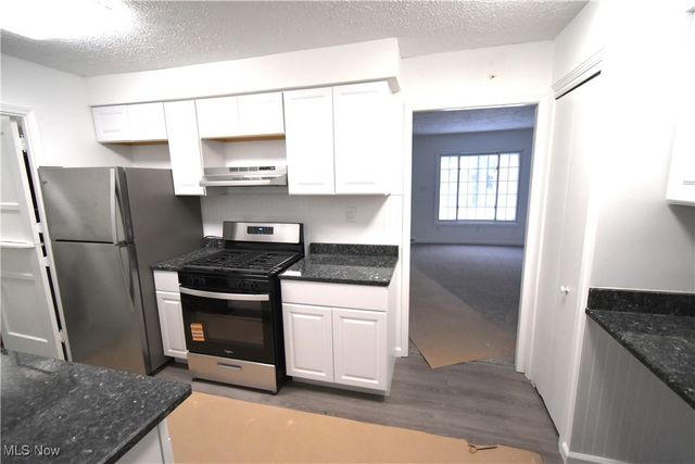 14508 Lakota Avenue, Cleveland, OH 44111