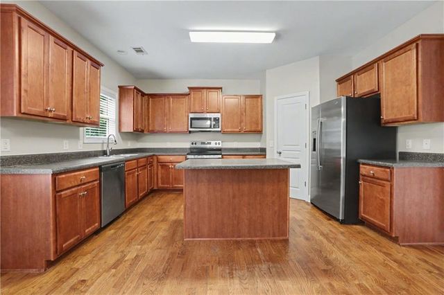 9015 Montclair Hills Drive, Cumming, GA 30028