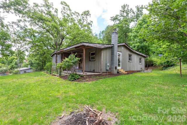 80 Webb Cove Road, Asheville, NC 28804