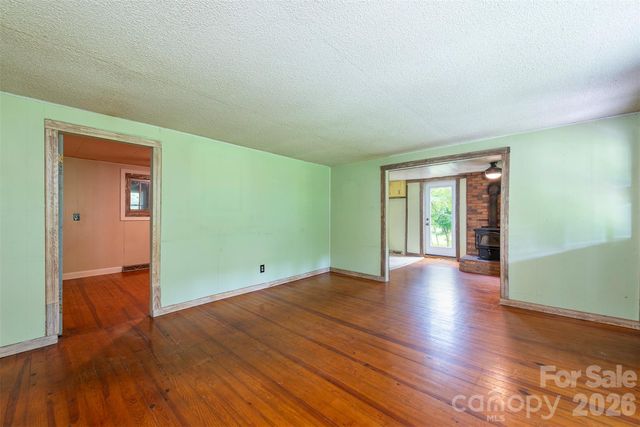 80 Webb Cove Road, Asheville, NC 28804