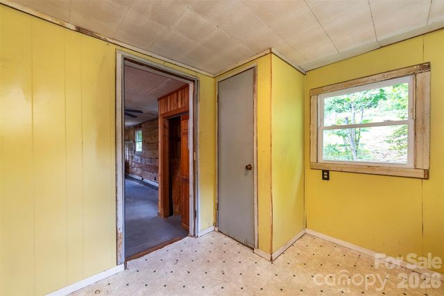 80 Webb Cove Road, Asheville, NC 28804