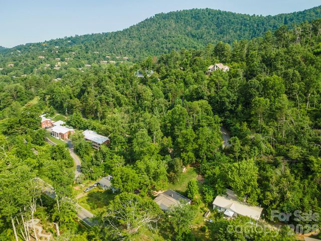 80 Webb Cove Road, Asheville, NC 28804