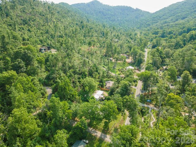 80 Webb Cove Road, Asheville, NC 28804