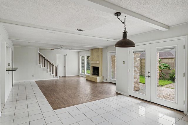 2711 Olympia Drive, Missouri City, TX 77459