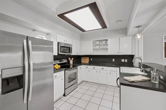 2711 Olympia Drive, Missouri City, TX 77459