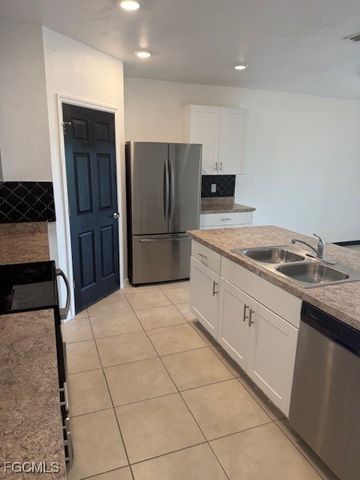 8046 Gopher Tortoise TRL, Lehigh Acres, FL 33972