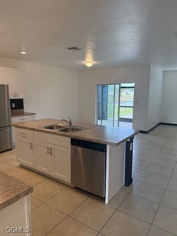 8046 Gopher Tortoise TRL, Lehigh Acres, FL 33972