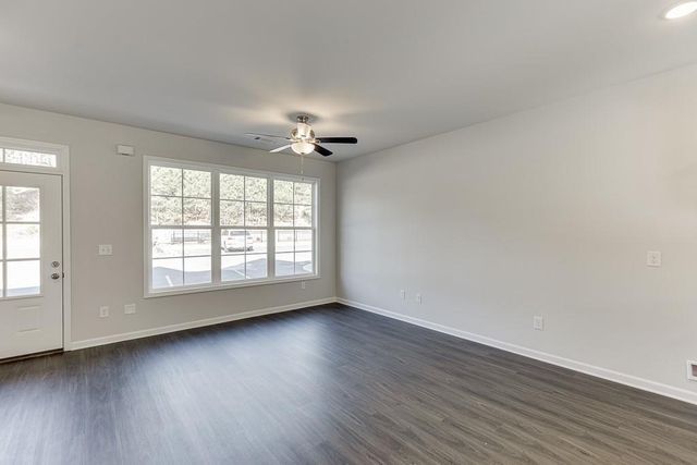375 Collins Industrial Way, Lawrenceville, GA 30043