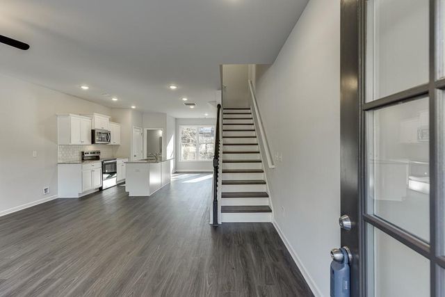 375 Collins Industrial Way, Lawrenceville, GA 30043