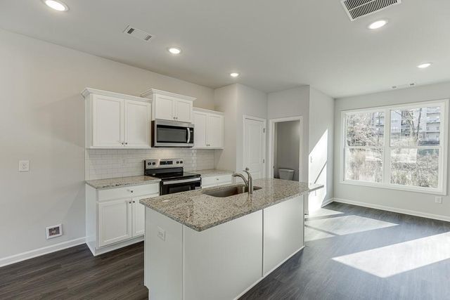 375 Collins Industrial Way, Lawrenceville, GA 30043