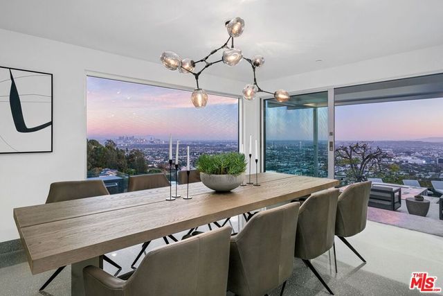 1500 Viewsite Terrace, Los Angeles, CA 90069