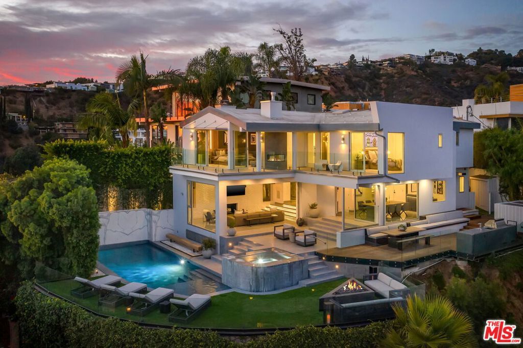 1500 Viewsite Terrace, Los Angeles, CA 90069