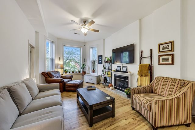 1451 N MAPLEWOOD Avenue 2F, Chicago, IL 60622