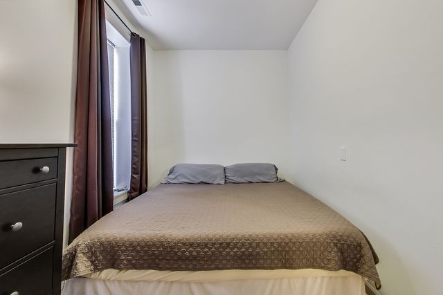 1451 N MAPLEWOOD Avenue 2F, Chicago, IL 60622