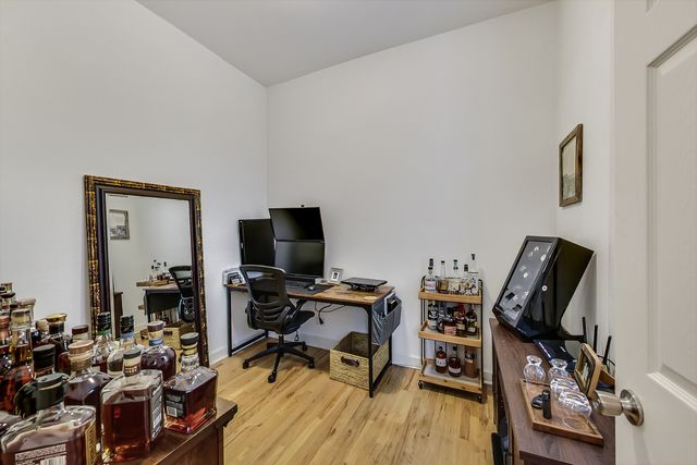 1451 N MAPLEWOOD Avenue 2F, Chicago, IL 60622