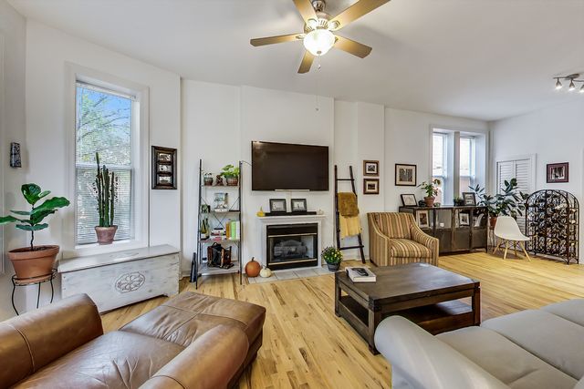 1451 N MAPLEWOOD Avenue 2F, Chicago, IL 60622