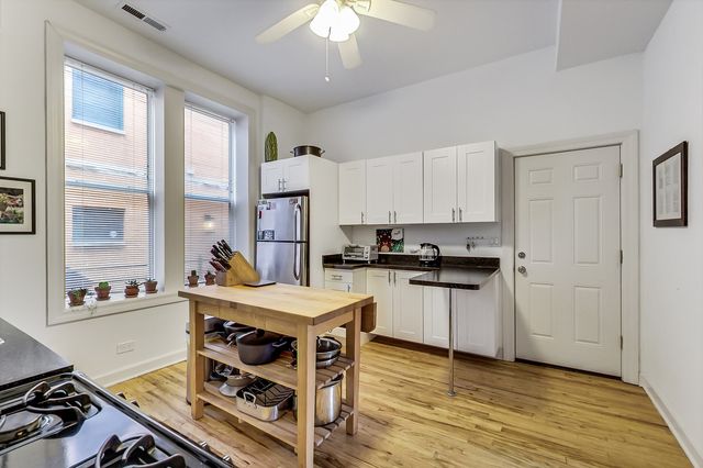 1451 N MAPLEWOOD Avenue 2F, Chicago, IL 60622