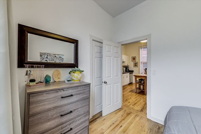 1451 N MAPLEWOOD Avenue 2F, Chicago, IL 60622