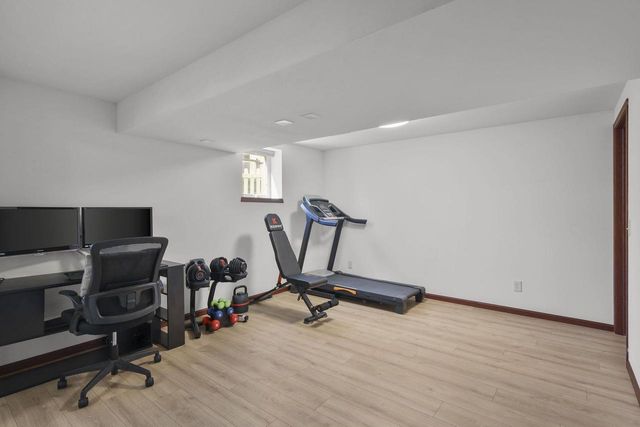 518 Lisa Ann Drive, Madison, WI 53718