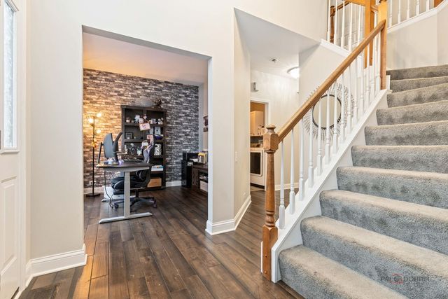 943 Chesapeake Boulevard, Grayslake, IL 60030